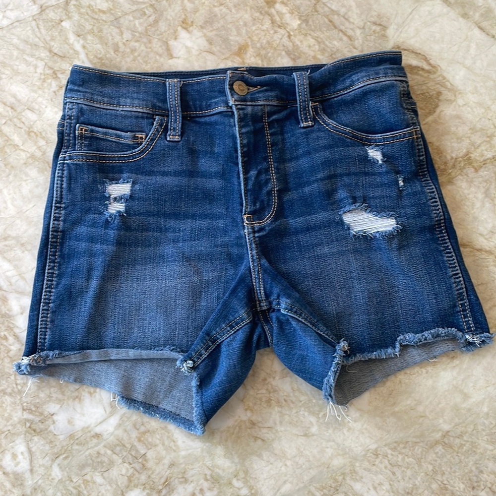 Hollister Mid rise shorts